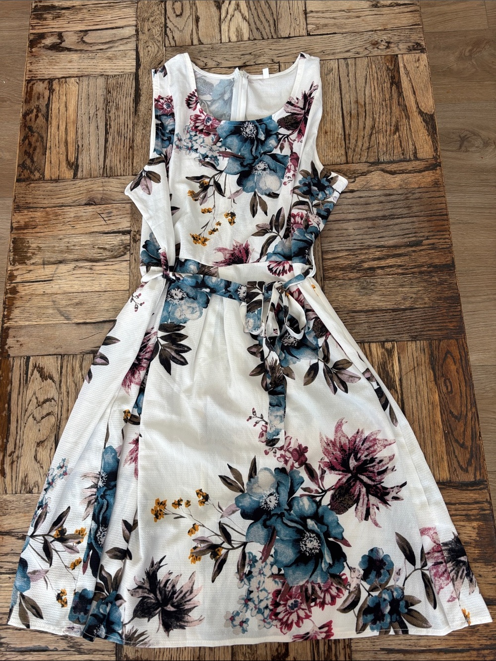 White Floral Sleeveless Belted Dress